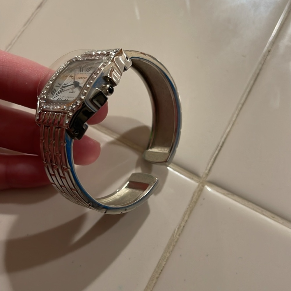 Watch - Picture 2 of 2